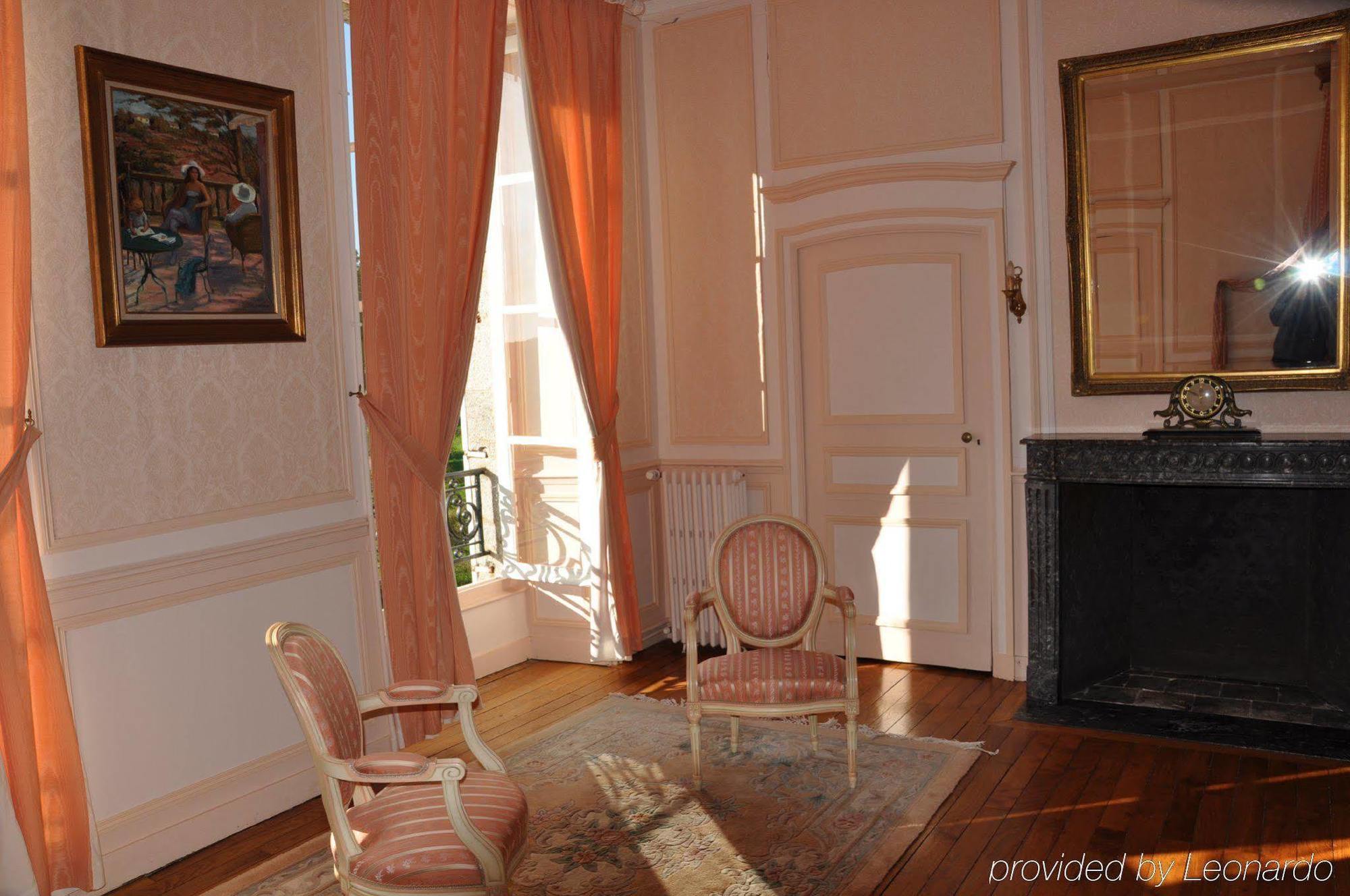 Chateau De La Foltiere Apartment Saint-Germain-en-Cogles Ruang foto
