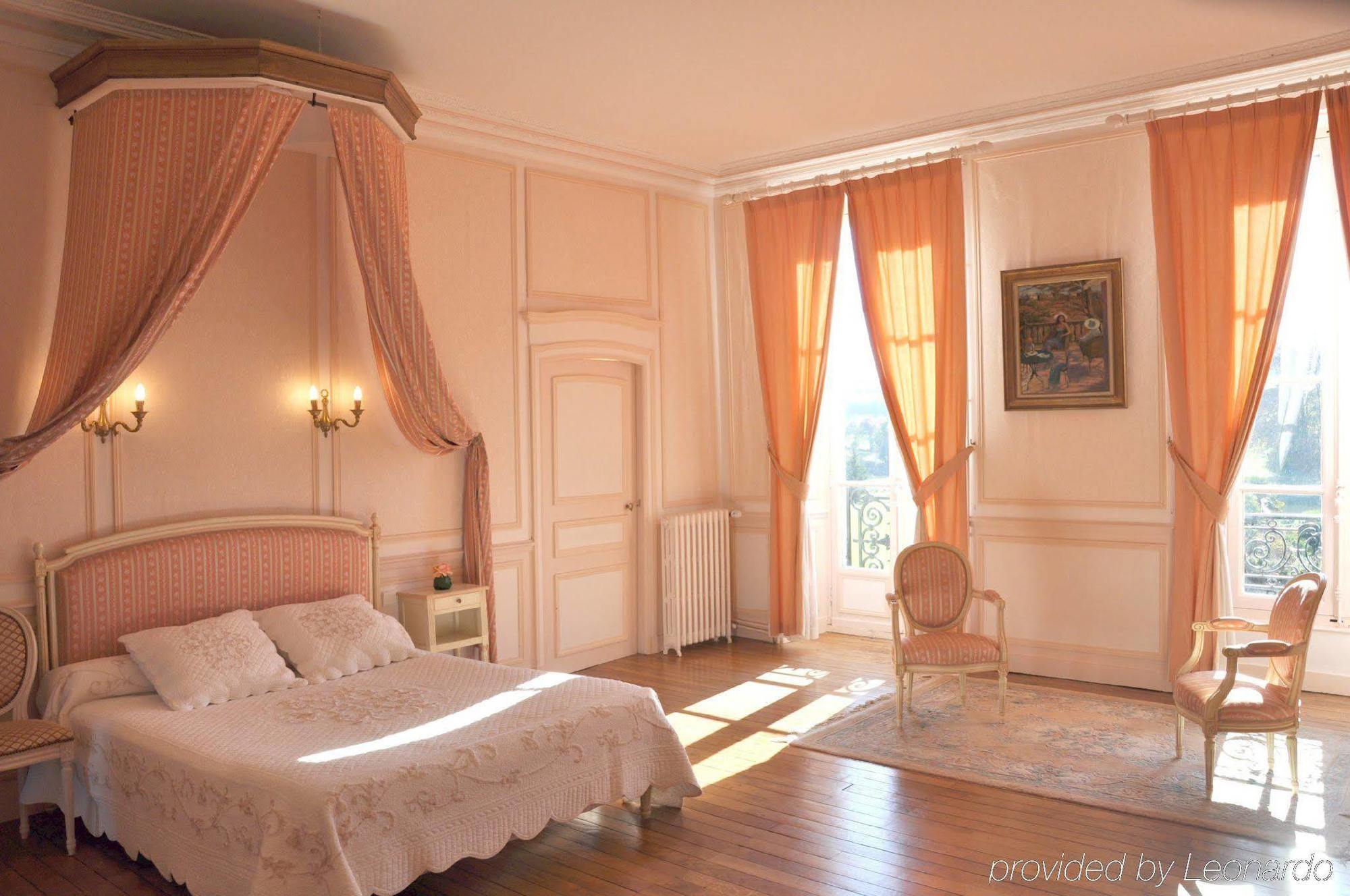 Chateau De La Foltiere Apartment Saint-Germain-en-Cogles Ruang foto